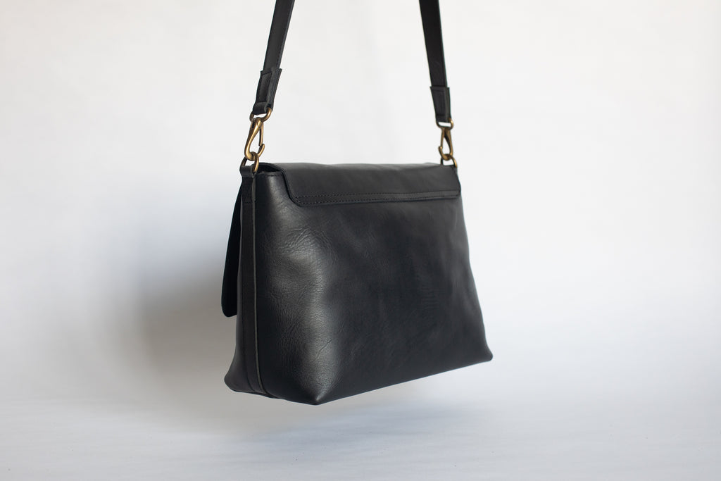 Albert Tusk | Leather Backpacks, Messenger Bags And Duffels